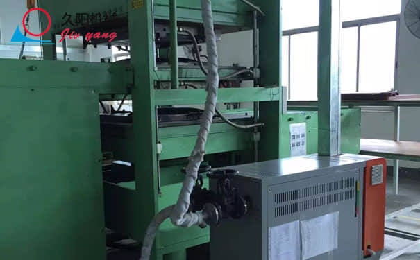 浅谈热压板热压机怎么选配kaiyun·开云(中国)官方网站？