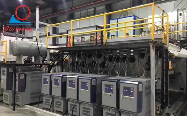 油式kaiyun·开云(中国)官方网站一次加油/换油应该加多少量导热油？