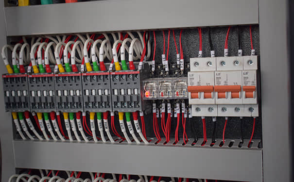 kaiyun·开云(中国)官方网站出力控制元件中交流接触器、固态继电器、可控硅优缺点解析及哪个好？