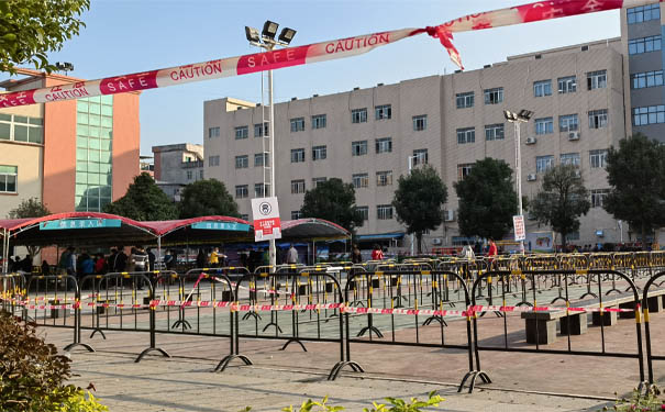 久阳机械员工前往核酸检测 久阳机械员工前往核酸检测