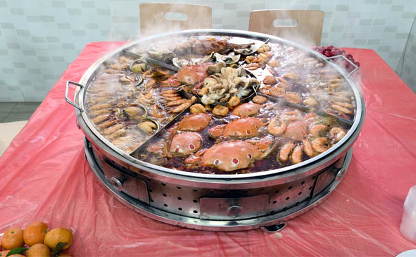 久阳机械年会海鲜锅 久阳机械年会海鲜锅