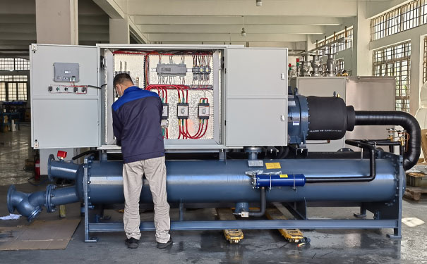 螺杆式冷水机出厂前调试 螺杆式冷水机出厂前调试