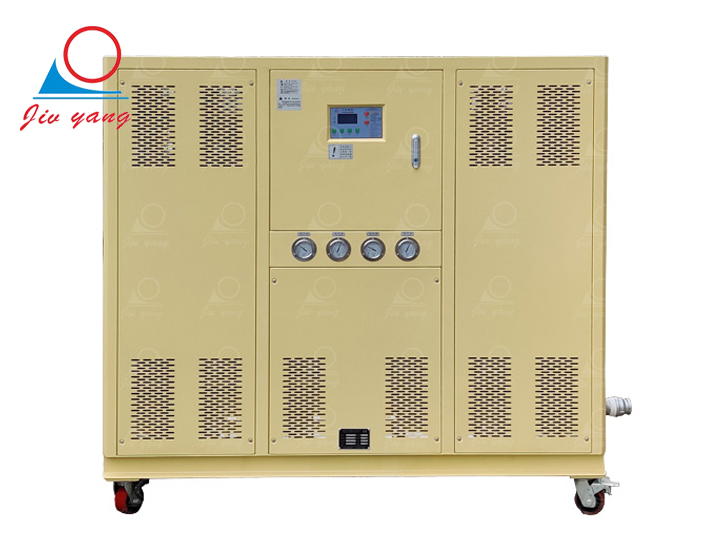 橡塑行业水冷式冷水机_箱式工业冷水机