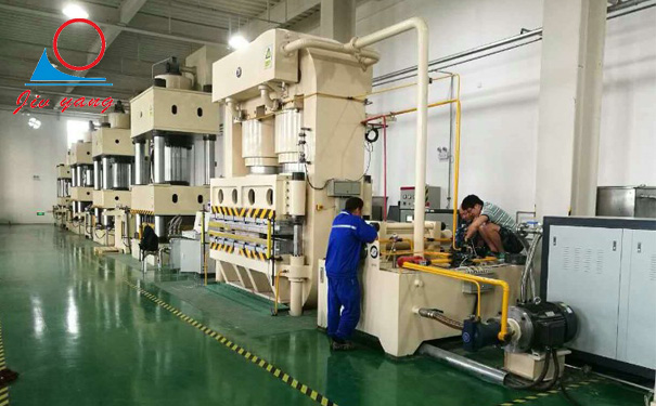 玻璃钢模具控温与模压成型油温机之间的作用和特点