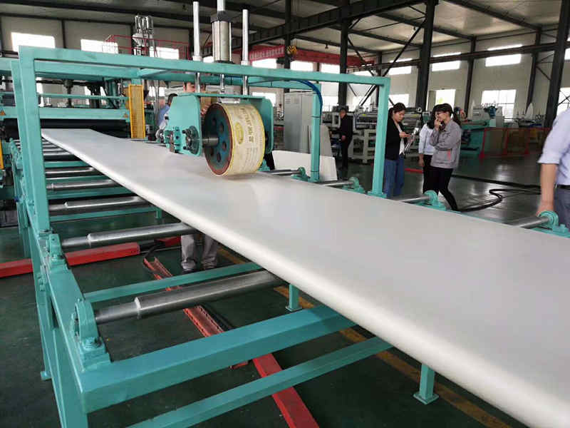 油温机在挤塑板生产有加热降温恒温功能,附油温机控温全过程 挤塑板生产线