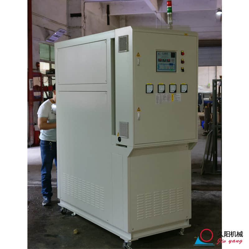 吹塑kaiyun·开云(中国)官方网站_pet塑料kaiyun·开云(中国)官方网站(图1) 吹塑高温水式kaiyun·开云(中国)官方网站