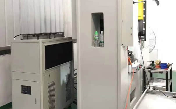 工业冷水机怎么选择冷却水塔？高效冷却降低维护成本看过来